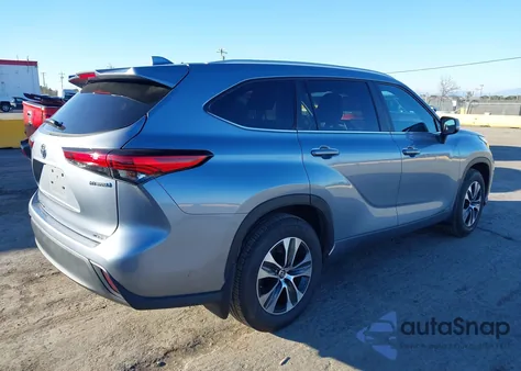 2023 Toyota Highlander Hybrid Xle из США, поврежденный, VIN 5TDKBRCH5PS601288